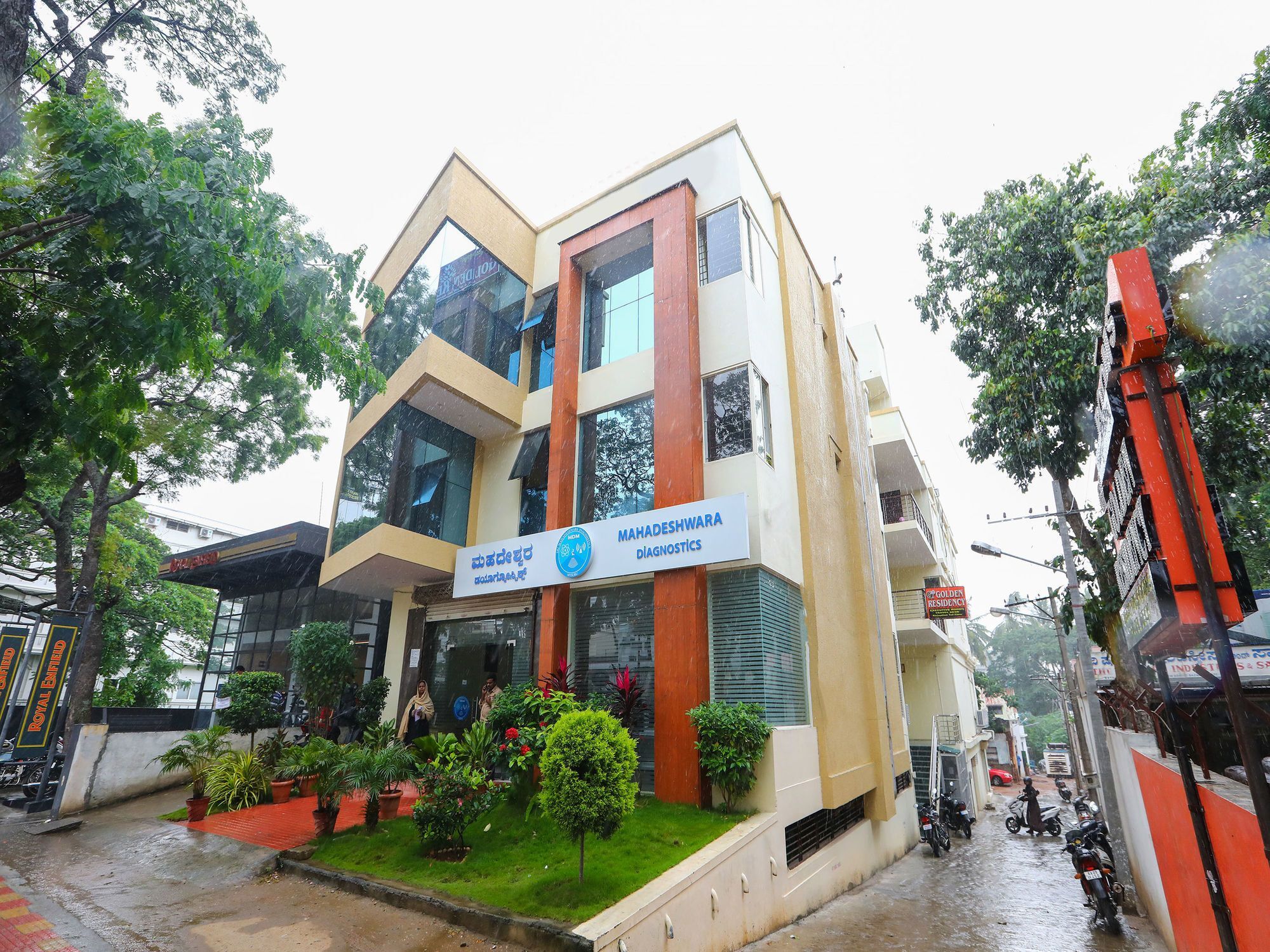 Golden Residency Hotel Mysore Ngoại thất bức ảnh